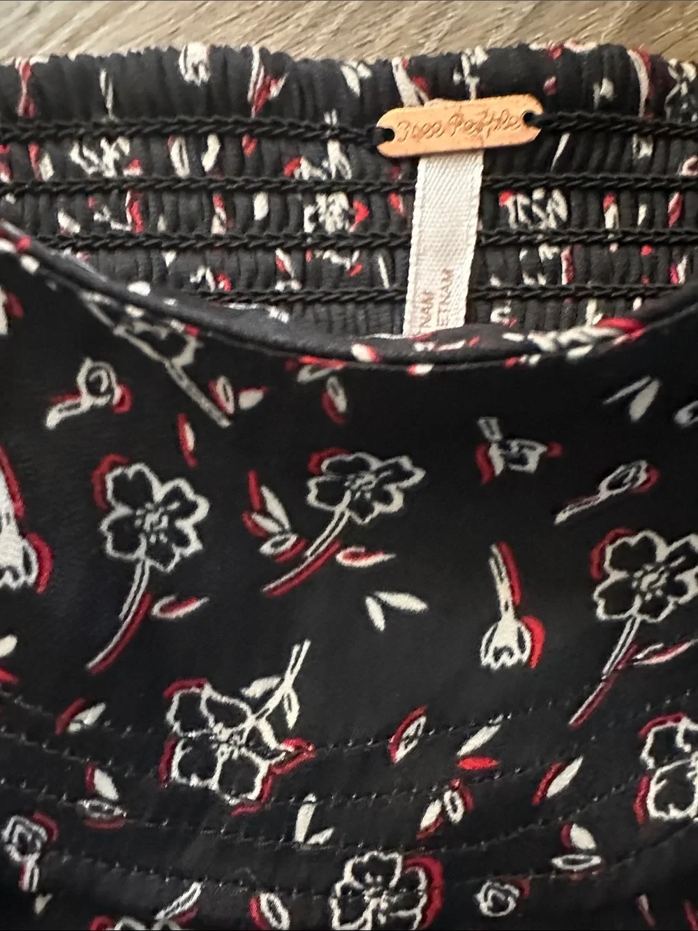 Free People and Commense shirts bundle XS